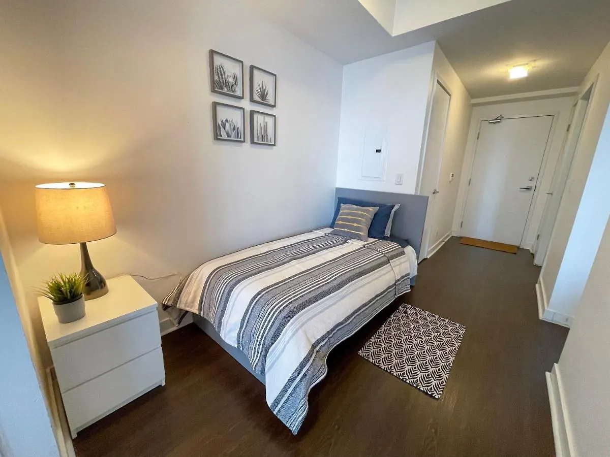 Marvelous Apartments In The Heart Of Toronto 0*,