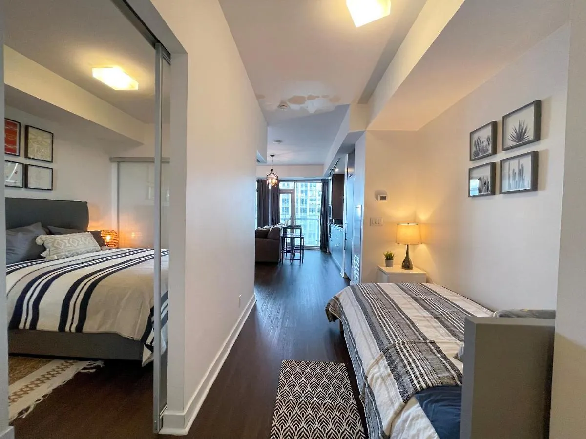 Marvelous Apartments In The Heart Of Toronto 0*,